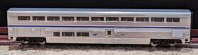 932-16164 Walthers Amtrak Superliner I Coach Phase 4b Ho Scale