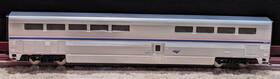 932-16184 Walthers Amtrak Superliner I Diner Phase 4b Ho Scale