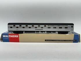 932-16361 Walthers Ho #932-16361 Nyc Blk Roof 85ft Budd 24-8 Slumbercoach Car