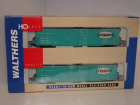 932-23582 Walthers Pullman Standard 60ft Auto Boxcar - Double Door 2-pack New York Centeral