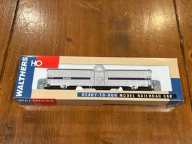 932-6023 Walthers Ho Scale #932-6023 60ft Material Handling Car Amtrak Phase I