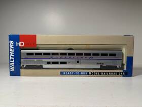 932-6101 Walthers Ho Scale Amtrak 85ft Superliner Ii Coach Car