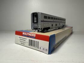 932-6154 Walthers Ho Scale Amtrak Superliner I Phase Iv Coach Smoker