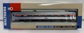 932-6302 Walthers Ho Scale Amtrak Phase 2 85ft Budd 46-seat Coach Car #932-6302