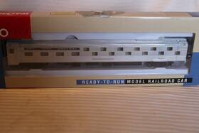 932-6368 Walthers Ho Scale 85ft Budd 24-8 Slumber Coach New York Central Silver