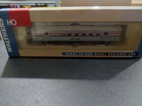932-6443 Walthers Ho #932-6443 Amtrak Phase Ill 63 Budd Pro Passenger Car
