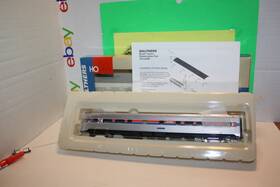 932-6501 Walthers Ho 85ft Budd Tavern-obs Car Amtrak Ph1 932-6501 Walthers Ho 85ft Budd Tavern-obs Car Amtrak Ph1