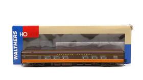 932-6775 Walthers Ho Scale Illinois Central Pullman-standard 52-seat Coach Ln