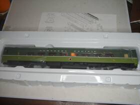 932-6786 Walthers Ho Ps Pullman-standard 64 Seat Coach Northern Pacific