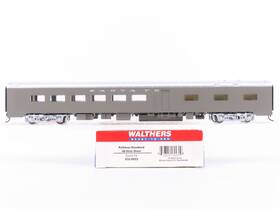 932-6822 Walthers Ho Scale Atsf Santa Fe 48-seat Diner Passenger Car