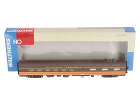 932-6833 Walthers Ho Scale Illinois Central Pullman-standard 48-seat Diner Ex