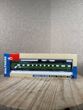 932-9063 Walthers Ho Scale Burlington Northern Ac&f Inch Ranch Lounge Car