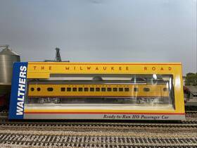 932-9282 Walthers Ho Hiawatha Yellow Scheme Inch Milwaukee Rd 52-seat Coach 535 Series Nib