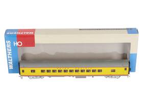 932-9532 Walthers Ho Scale Union Pacific Acf 44-seat Coach Ln/box