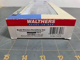 932-9651 Walthers Pennsylvania Railroad Broadway Ltd Budd Kitchen-dormitory -