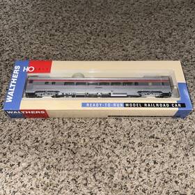 932-6393 Walthers 9326393 Ho Scale 85ft Budd 52 Seat Coach Southern Pacific