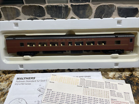 932-6767 Walthers Ho #932-6767 Pullman Standard 52 Seat Coach Pennsylvania Rr Rtr Nib