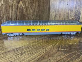 920-9135 Walthers Proto Ho Milwaukee Road Hiawatha Super Dome