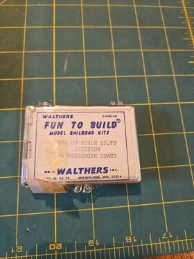 Walthers U664 Ho Scale Detail Parts Passenger Coach Interior