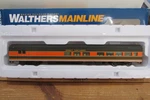 Ho Scale Walthers 910-30067 85 Budd Baggage-lounge Great Northern LOT#5545. Fixed Price $29.95.
