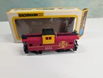 Bachmann 1057 Ho Scale Wide Vision Caboose Santa Fe Atsf #999628 Read. Fixed Price $5.00.
