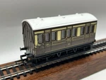 Hornby R213 Gwr 4 Wheel Coach - (good). Fixed Price $14.99.