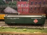 Walthers 932-5471 Ho Scale Rex Gacx Wood Reefer W/ Bolted Pedestal Truck #319. Fixed Price $15.99.
