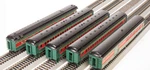 Broadway Limited Ho 9103 Heavyweight 5-CAR Passenger Set, Christmas Paint Scheme. Fixed Price $435.00.
