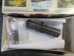 Walthers Ho Utlx 36' Tank Car #932-5001. Fixed Price $9.95.