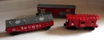 3 Cars - Lionel Pacemaker 6464125 & Burlington Red Gondola, Kline Atsf Caboose. Fixed Price $18.00.