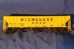 Athearn Milwaukee 3-BAY Covered Hopper -ho Scale # 5306. Fixed Price $12.00.