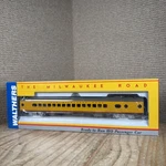 Walthers Ho 932-9252 Hiawatha Yellow Scheme Milw Rd 30 Seat Parlor Car Valley. Fixed Price $100.00.
