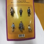 Mth 30-11048 6-PIECE Set #4 Bus Station Noc. Fixed Price $25.00.