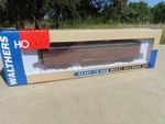 Ho Walthers Passenger Car Pennsylvania B60B Baggage Model 932-5832. Fixed Price $75.00.