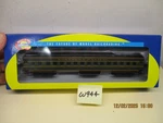 Athearn Ho Rtr 7874 Northern Pacific Hvy Wt Round Roof Coach W944. Fixed Price $20.00.