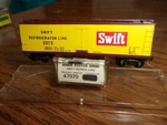 Micro-trains 47070 N-scale Swift Refrigerator Line Reefer #8601. Fixed Price $25.75.