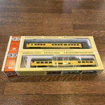 Set Of 2 Con-cor Ho Chicago & North Western Pass Cars Observation Dome. Fixed Price $48.90.