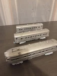 Lionel Gauge Silver Lines 3-RAIL Passenger Cars 2422 2423 2427. Fixed Price $79.99.