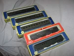 X4140 Ho 5 Ahm Rivarossi Undecorated Heavyweight Passenger Cars. Fixed Price $39.95.