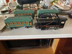 Lionel Vintage Original Gauge Prewar 253 607 608 Engine Green Train Set. Fixed Price $399.99.
