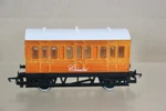 Hornby R112 Thomas The Tank Engine Clarabel 4 Wheel Passenger Coach. Fixed Price $23.47.