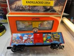 Lionel 6-39297 ; 6-39325 Macys Parade Box Cars- L1909. Fixed Price $23.10.