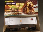 Ho Scale Athearn 1635 Northern Pacific 50' Outside Braced Reefer Kit. Fixed Price $26.99.