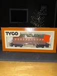 Tyco Ho Scale Train Car. 1890 Passenger Coach Santa Fe 523 B. Fixed Price $8.00.