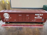 Mth Electric Trains Scale Norfolk Western N&w 56572 Box Car Guc. Fixed Price $29.99.