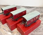 CG111: Hornby Gauge No 41 Passenger Brake Coach X 3. Fixed Price $46.64.
