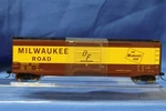 Rivarossi Ho 50FT Sliding Door Boxcar With Roofwalk Milwaukee 2101 HR6584A. Fixed Price $25.00.