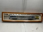 Tyco Ho Scale Amtrak Streamline Coach Lighted #521N For Train Set Layout. Fixed Price $29.99.