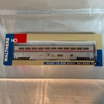 Walthers Ho Scale Superliner Coach Baggage Amtrak Silver 932-6153. Fixed Price $37.98.
