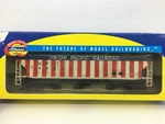Athearn 7157 Union Pacific 54 Ps 3-BAY Covered Hopper Up #74444 (wrong Box). Fixed Price $15.00.